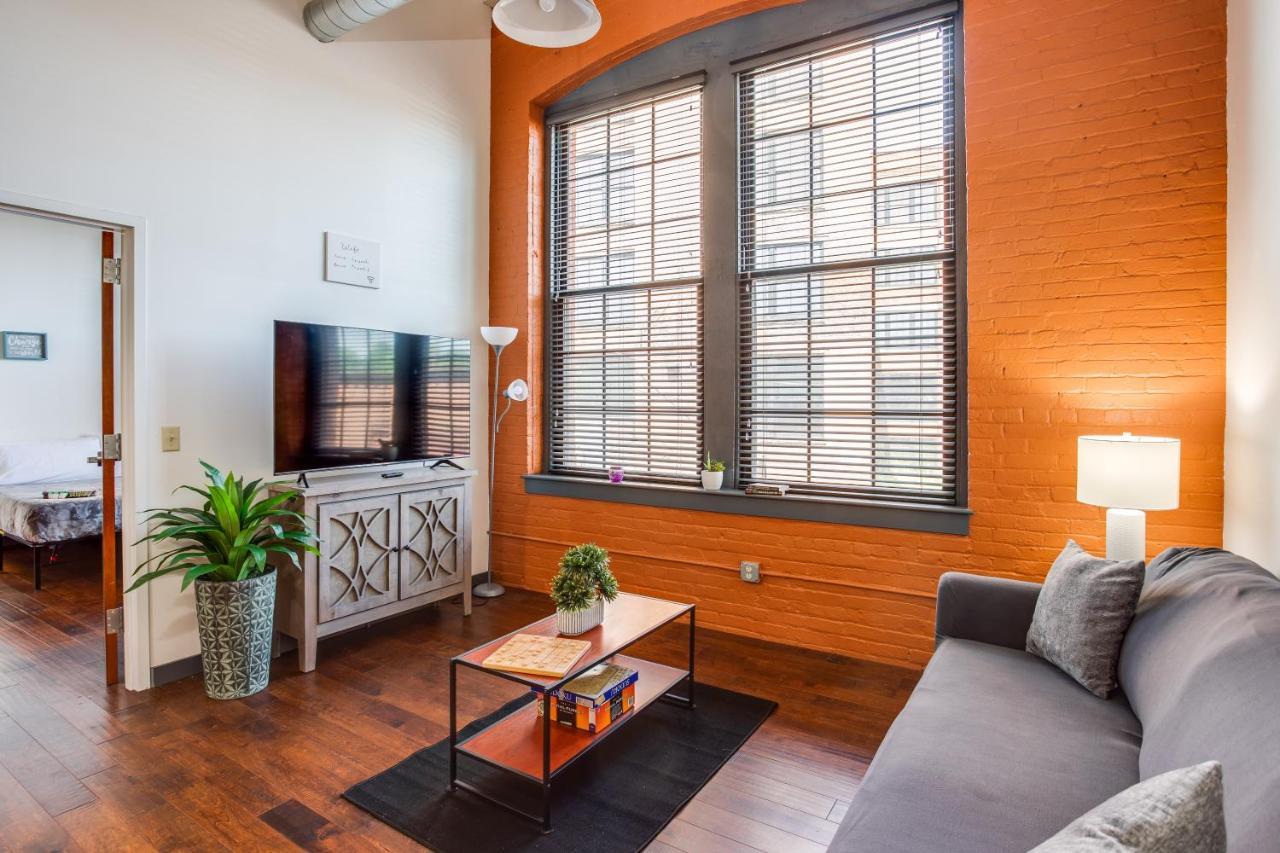 Ny Style Centric Loft With King Bed By Park Ave Apartment โรเชสเตอร์ ภายนอก รูปภาพ