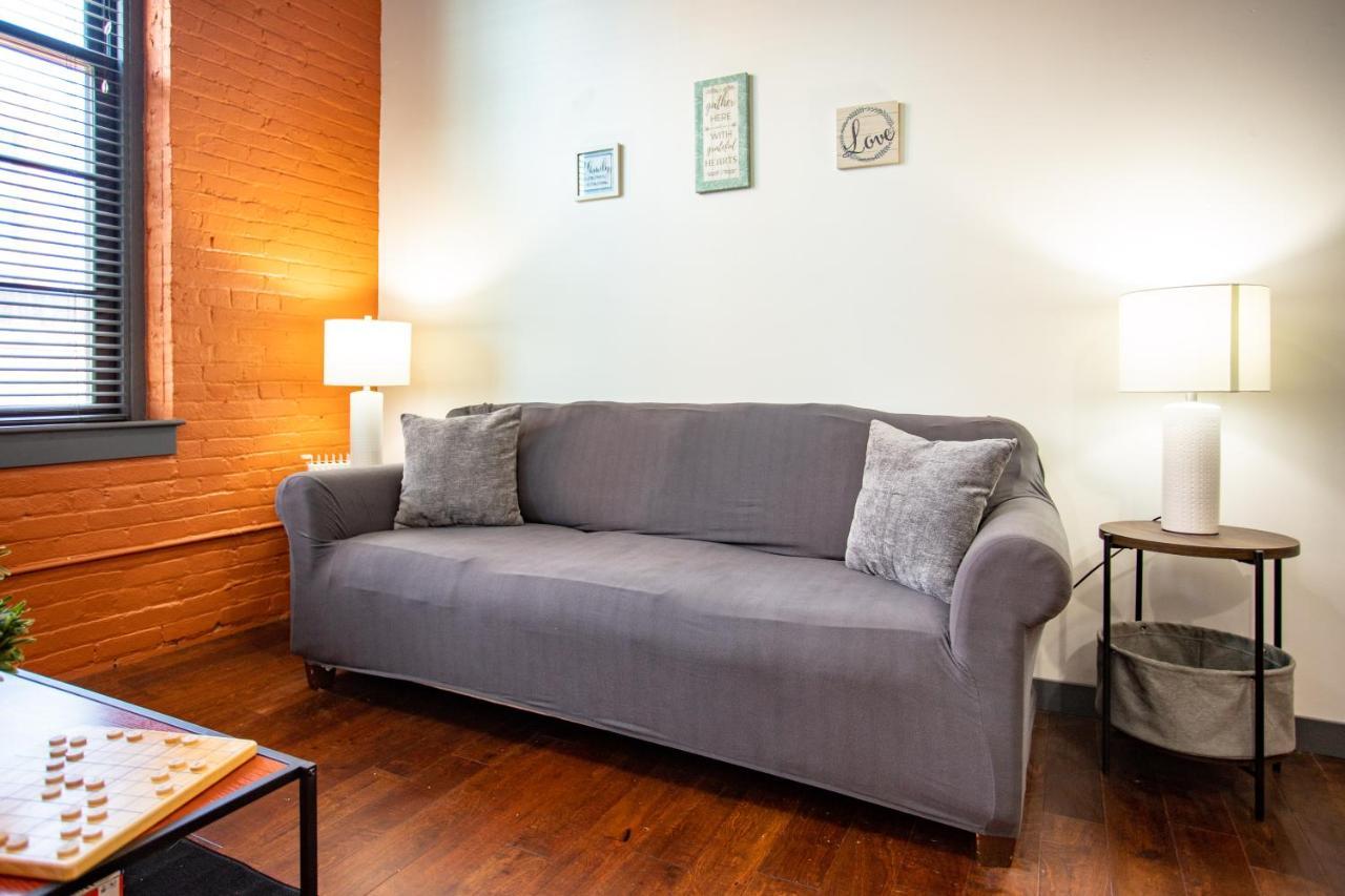 Ny Style Centric Loft With King Bed By Park Ave Apartment โรเชสเตอร์ ภายนอก รูปภาพ
