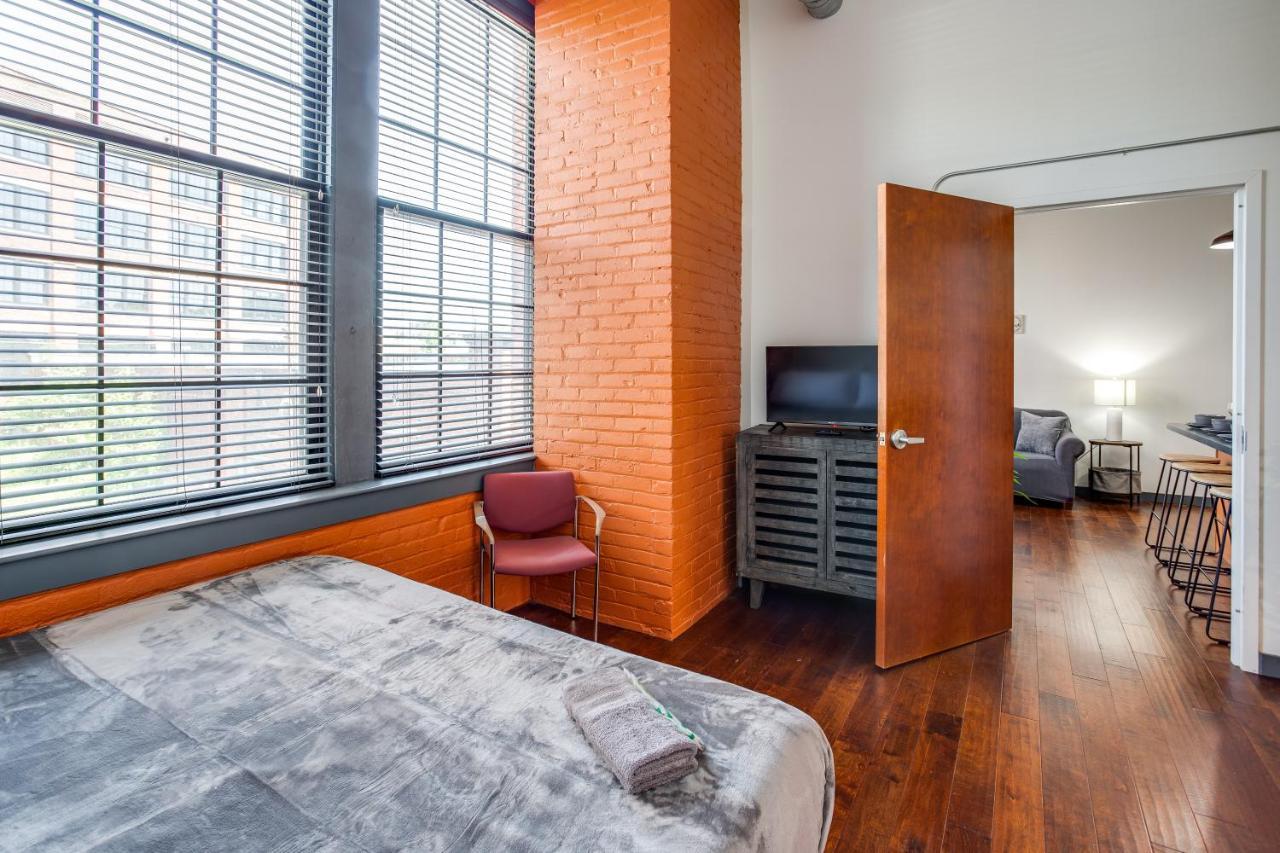 Ny Style Centric Loft With King Bed By Park Ave Apartment โรเชสเตอร์ ภายนอก รูปภาพ